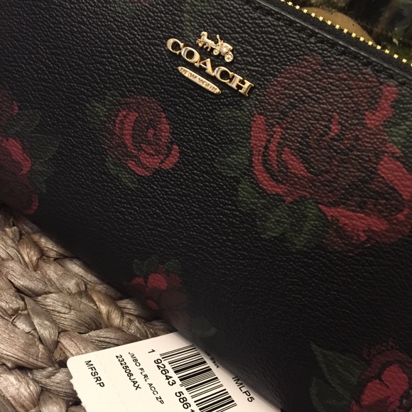 Coach Handbags - 💖 Coach - Large Wallet